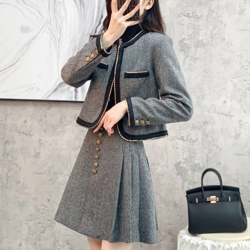 Yeni takım elbise etek kadın g - Winter Clothing Line incelemesi ve fiyatı