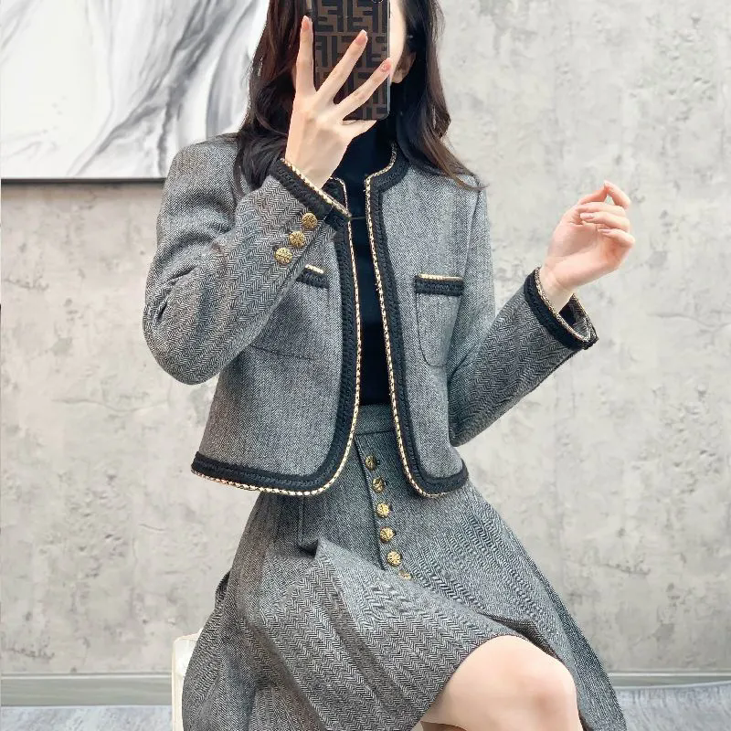 Yeni takım elbise etek kadın g - Winter Clothing Line incelemesi ve fiyatı